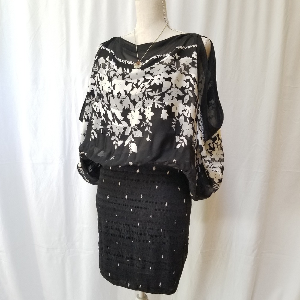 MAX STUDIO B & W Scarf Dress  NWT.  Sz S